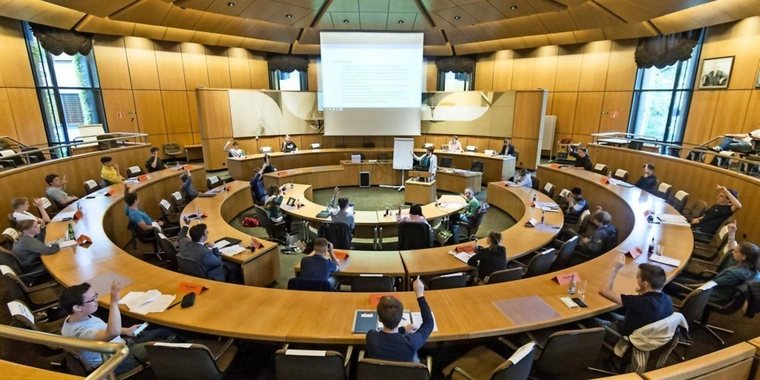 Read more about the article Jugendparlament in Göttingen – eine neue Form der Interessenvertretung für Schüler*innen